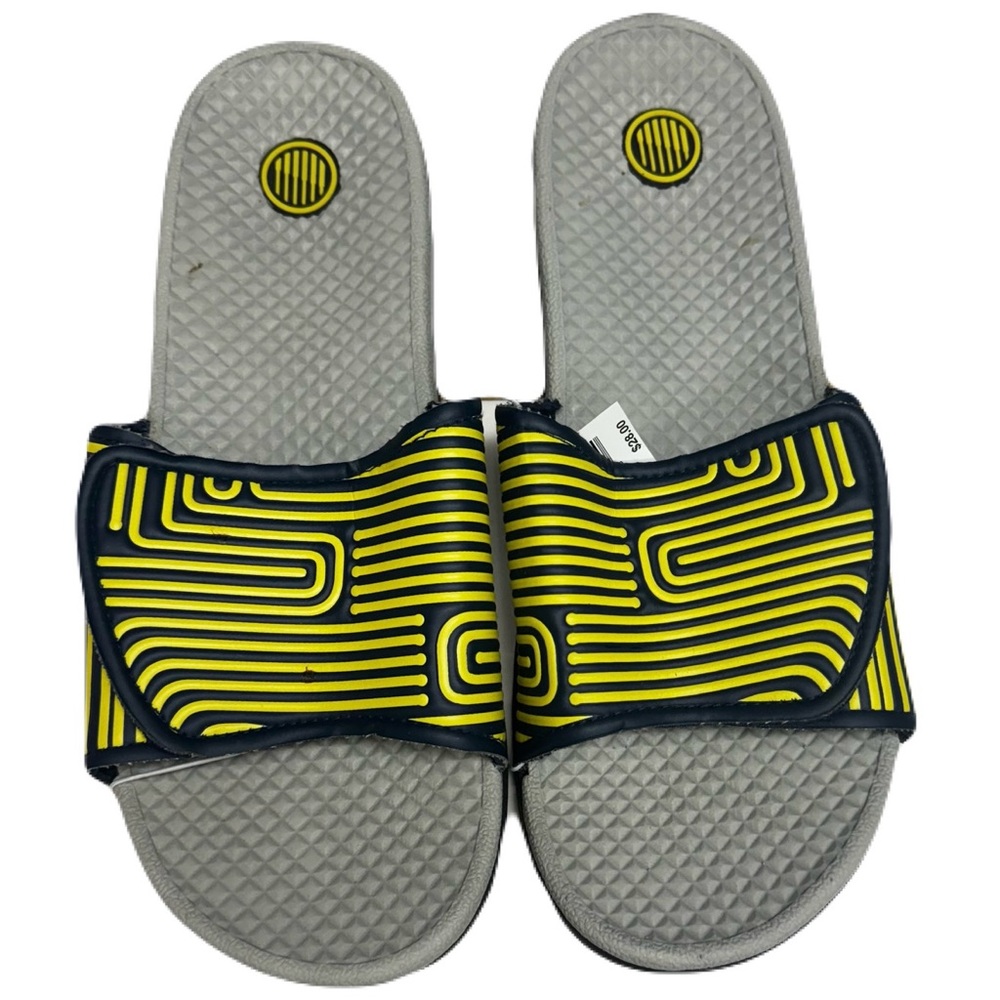 Men’s Flip Flops Size Large